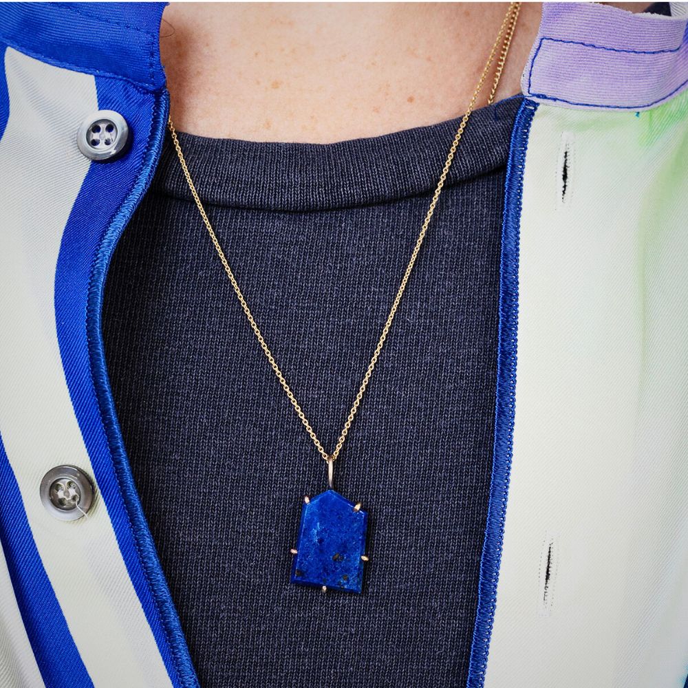 Lapis Medium Stone Pendant with a Yellow Gold Cable Chain
