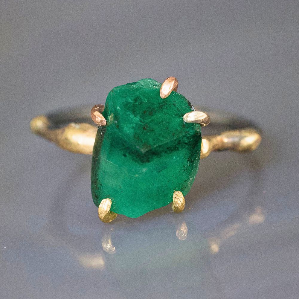 Brazilian Emerald Small Stone Ring