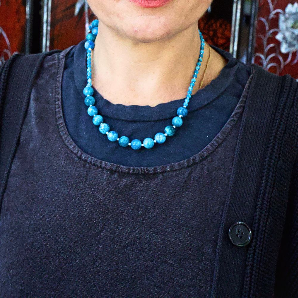 Apatite Lariat 19 Inches