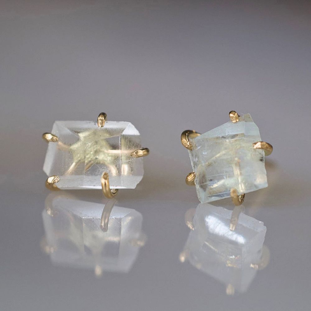 Aquamarine Medium Stone Studs