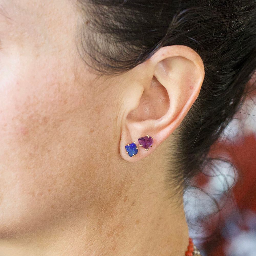 Lapis Small Stone Single Stud