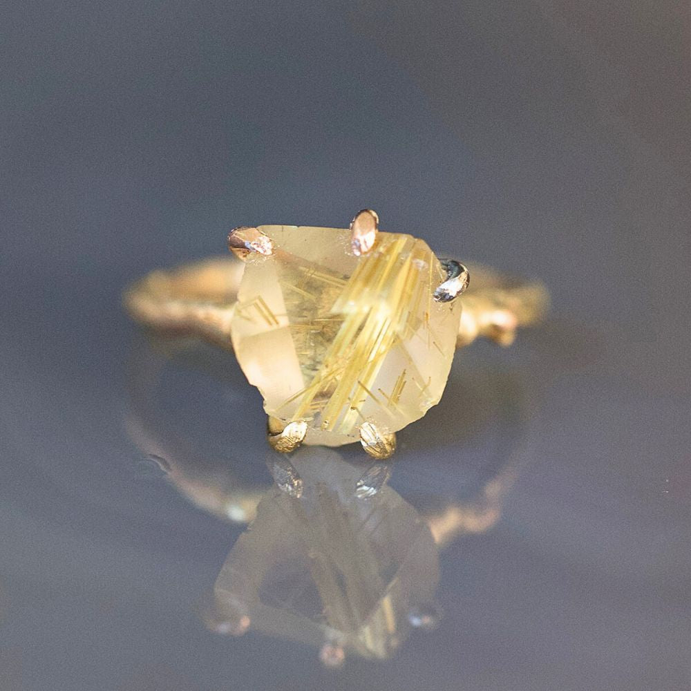 Rutilated Quartz Small Stone Ring on a Yellow Gold Band