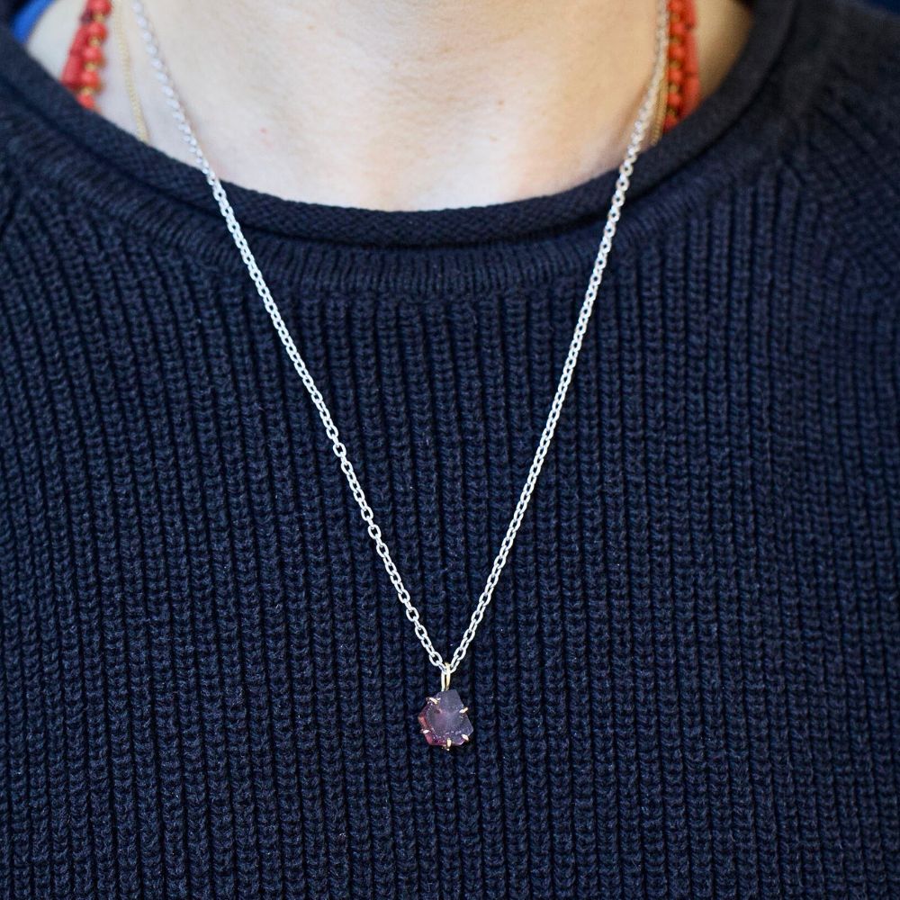 Exceptional Sapphire Small Stone Pendant