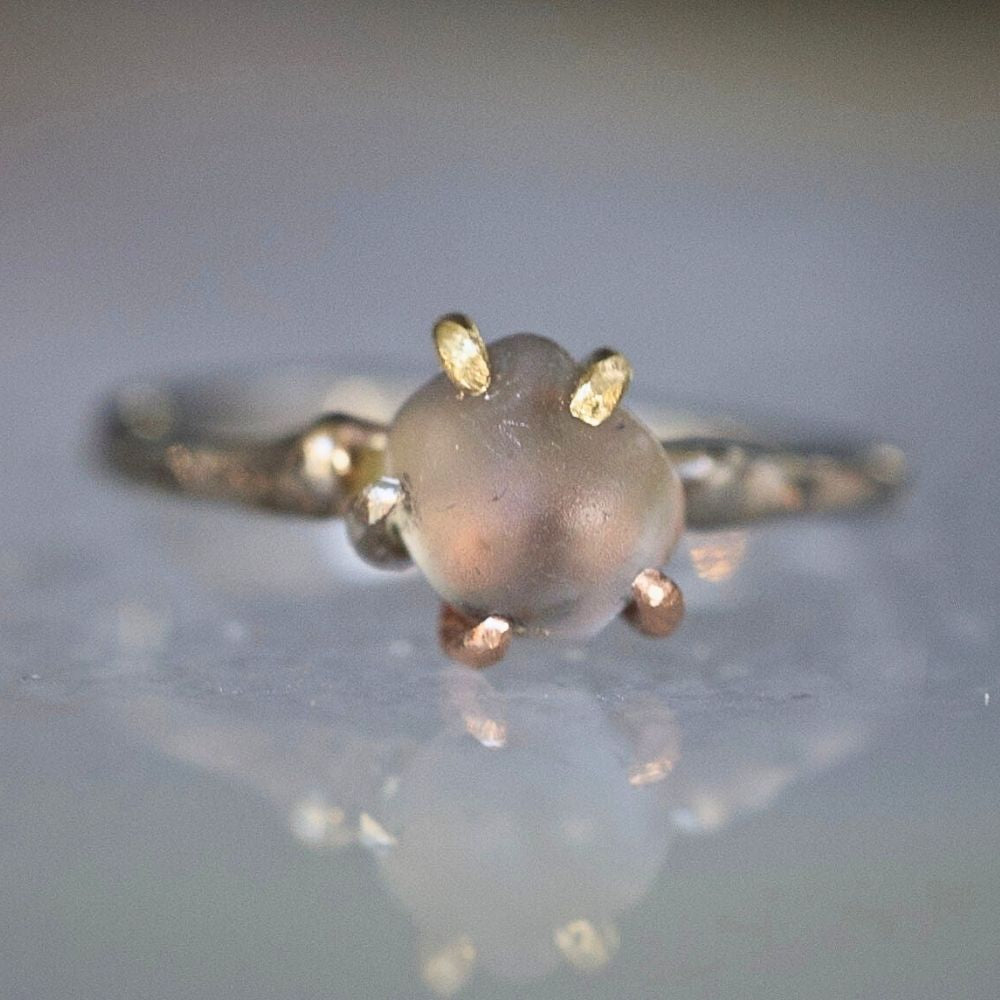 Montana Sapphire Small Stone Ring on a Palladium and Gold Band