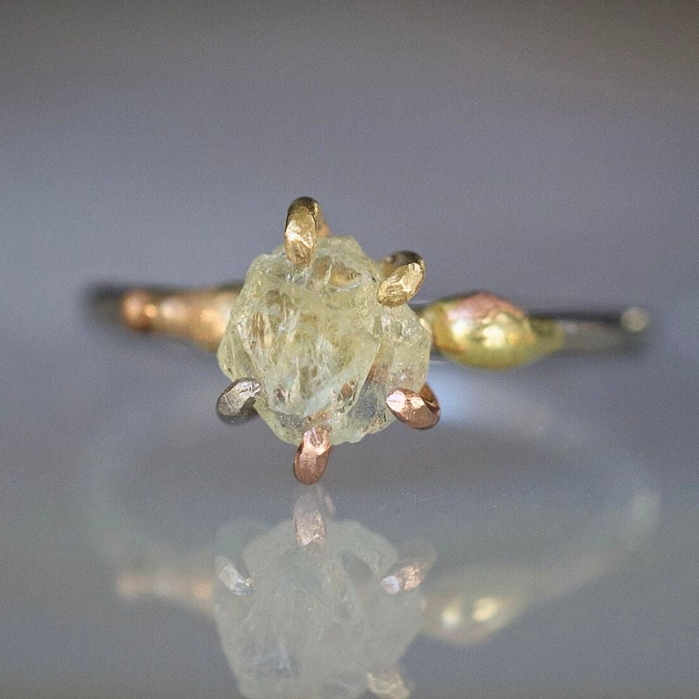 Montana Sapphire Small Stone Ring on a Palladium and Gold Band