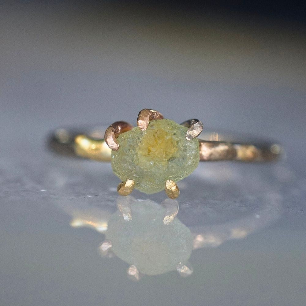 Montana Sapphire Small Stone Ring on a Palladium and Gold Band