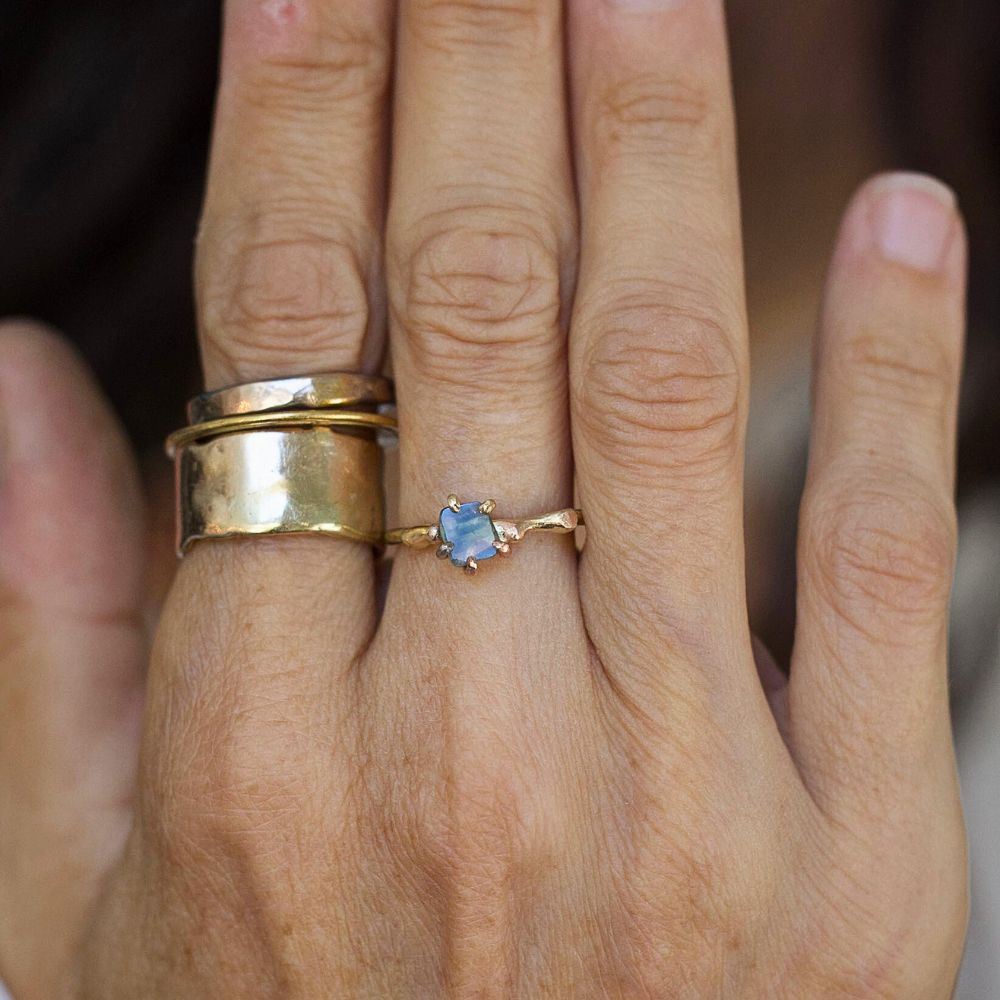 Montana Sapphire Small Stone Ring on a Yellow Gold Band