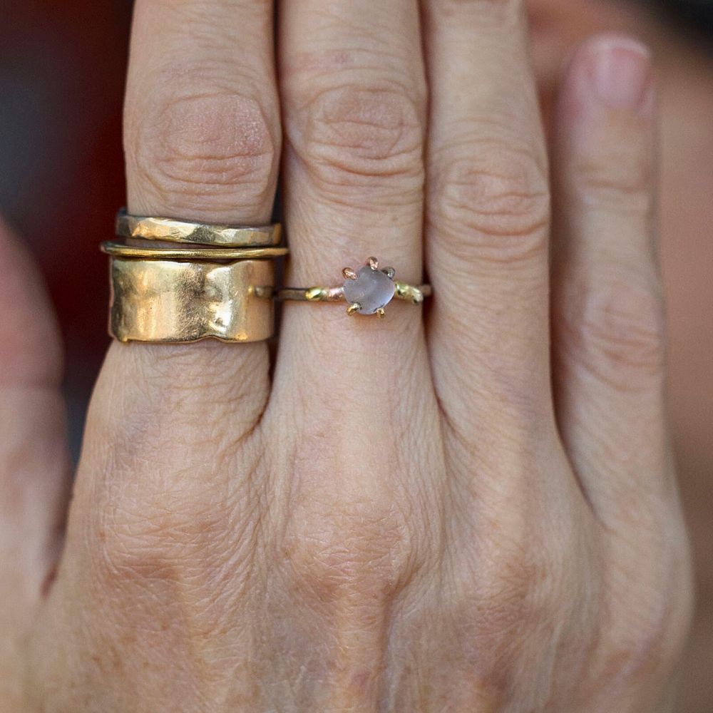 Montana Sapphire Small Stone Ring on a Palladium and Gold Band