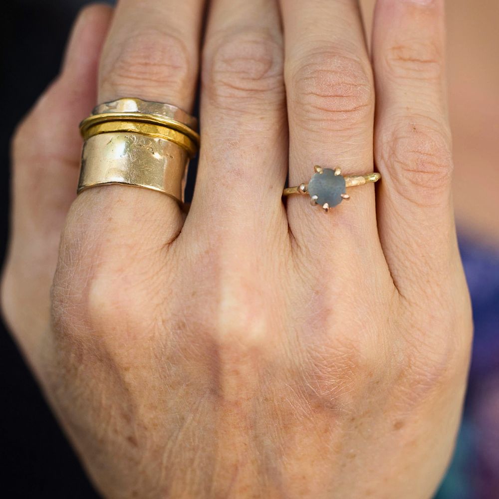 Montana Sapphire Small Stone Ring on a Yellow Gold Band