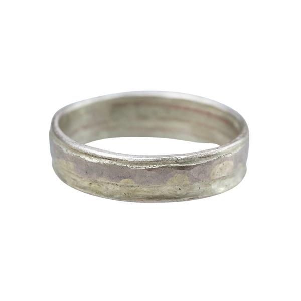 White gold linear band