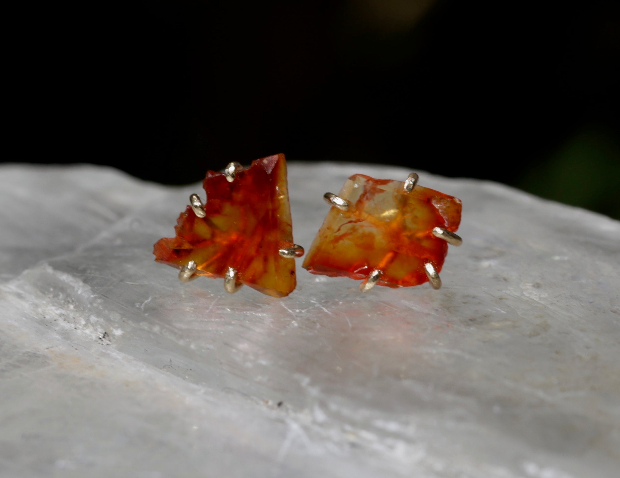 Oregon Carnelian small studs