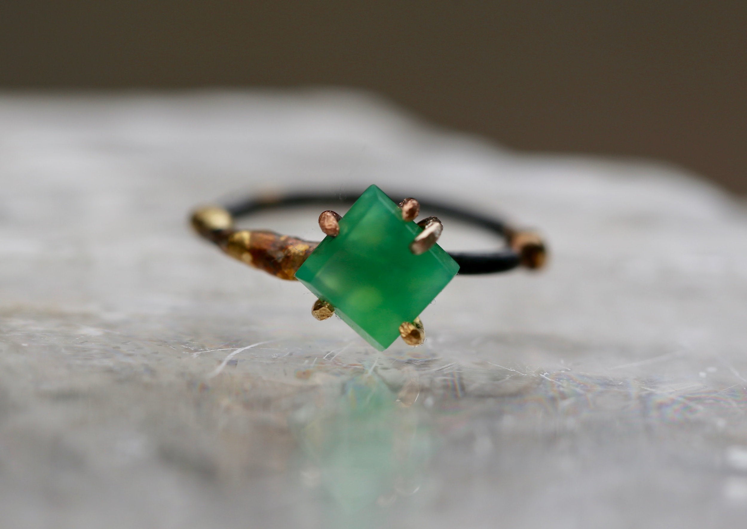 Chrysoprase small ring