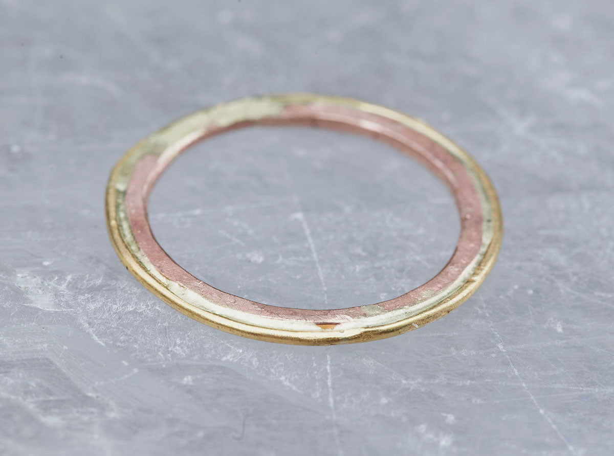 Rose gold and yellow gold ridge ring