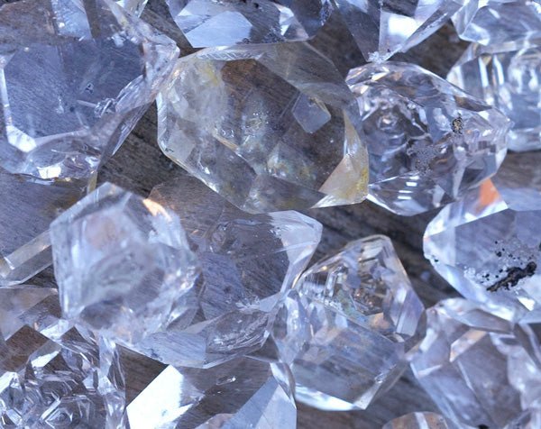Herkimer Diamond Properties - Uses, Appearance & Formation