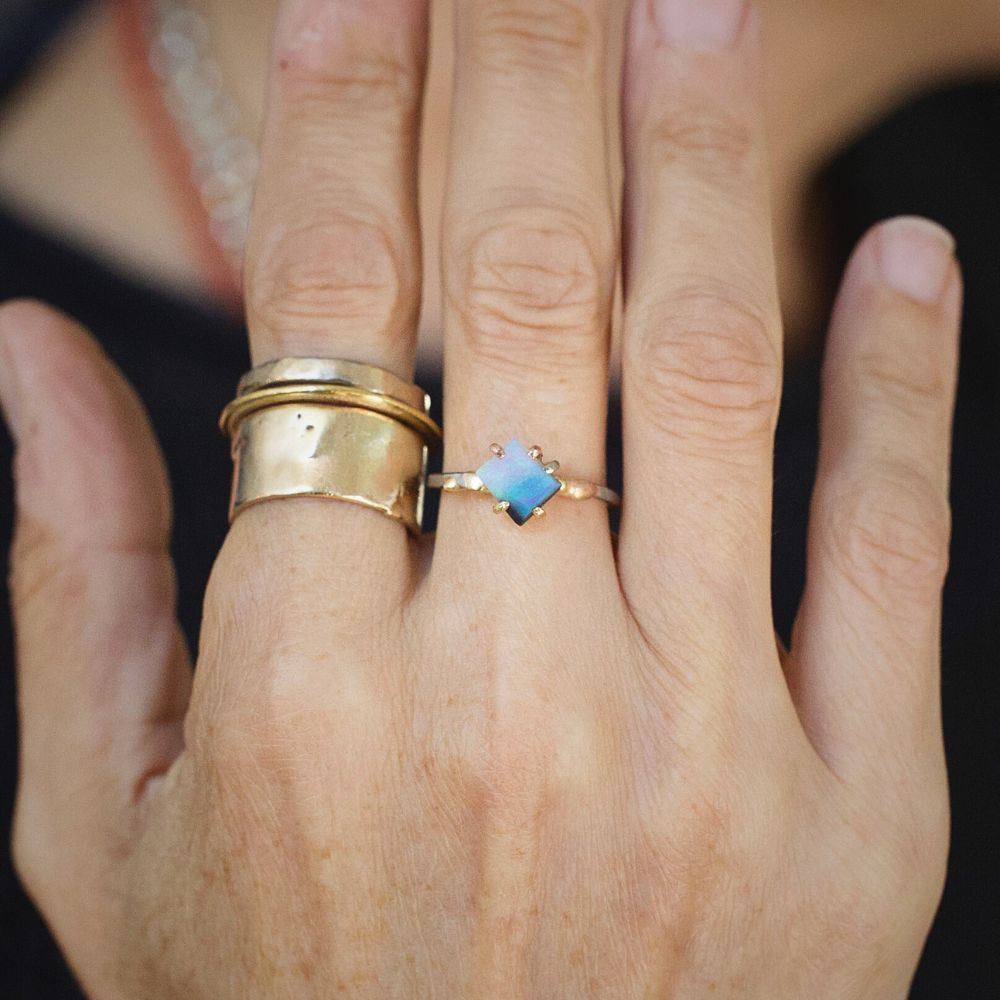 Australian Exceptional Opal Small Stone Ring on a Palladium and Gold Band