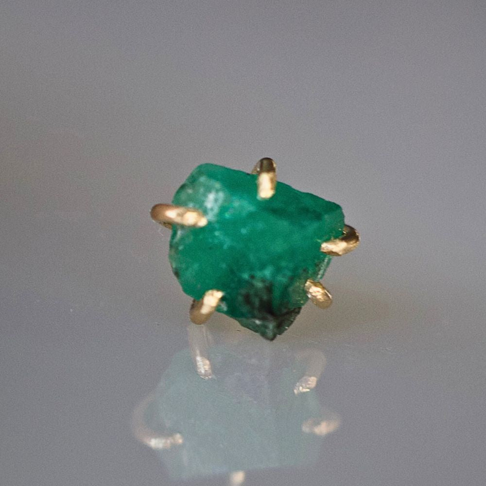 Brazilian Emerald Small Stone Single Stud