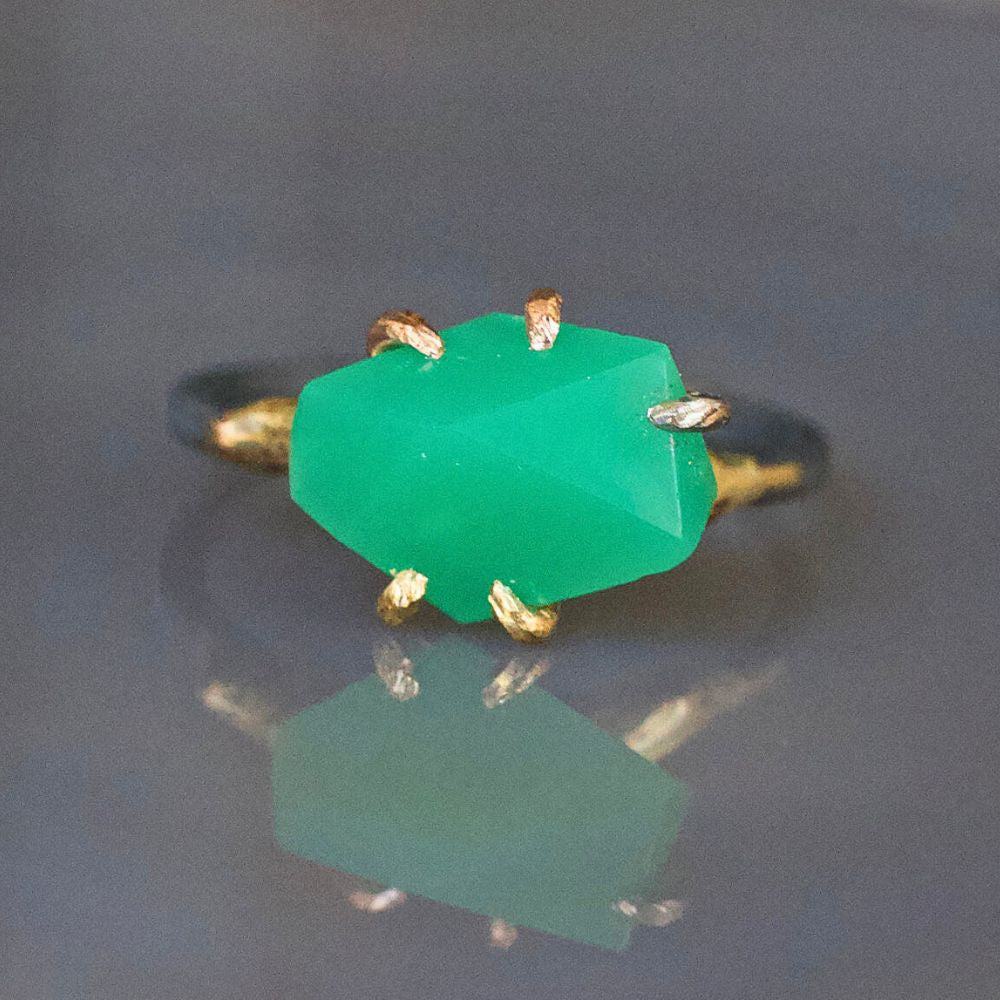 Chrysoprase Medium Stone Ring