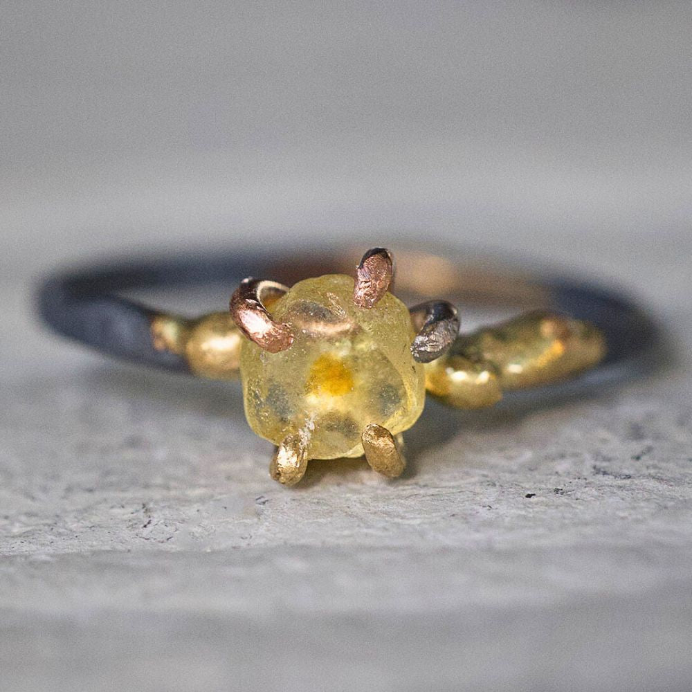 Montana Sapphire Small Stone Ring
