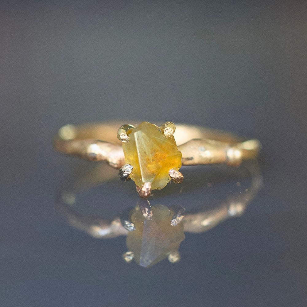 Montana Sapphire Small Stone Ring on a Yellow Gold Band