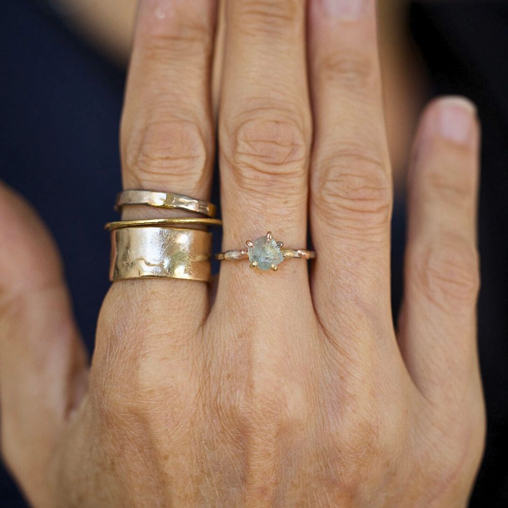 Montana Sapphire Small Stone Ring on a Palladium and Gold Band