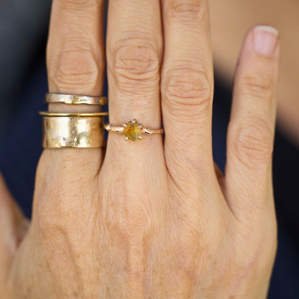 Montana Sapphire Small Stone Ring on a Yellow Gold Band