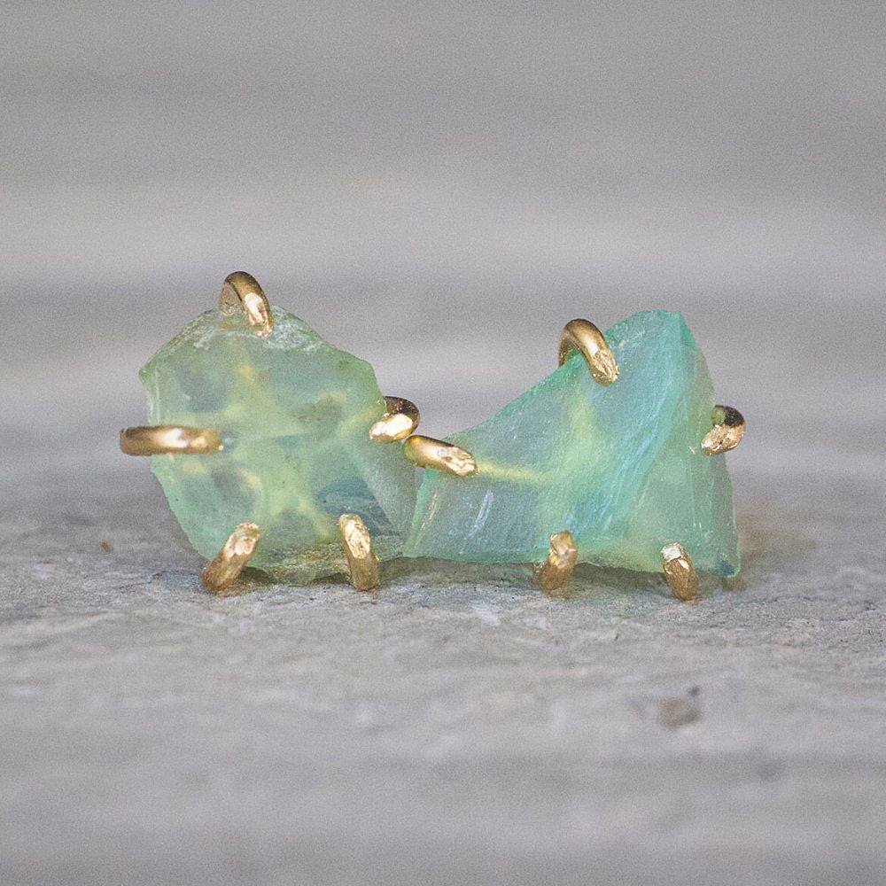 Peruvian Opal Small Stone Studs