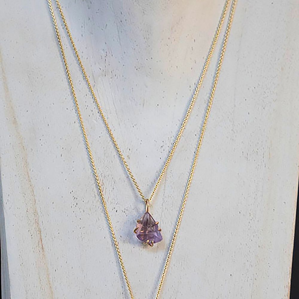 Rose De France Amethyst Small Stone Pendant with a Yellow Gold Cable Chain