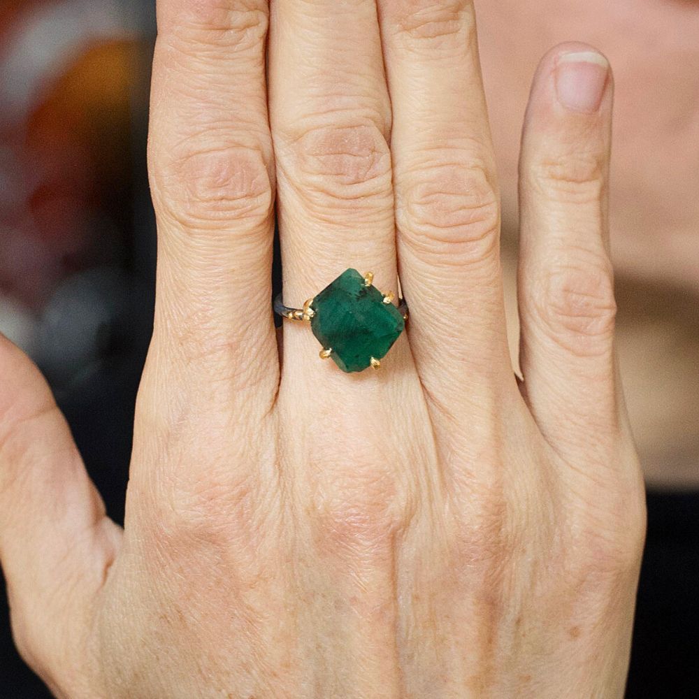 Brazilian Emerald Medium Stone Ring