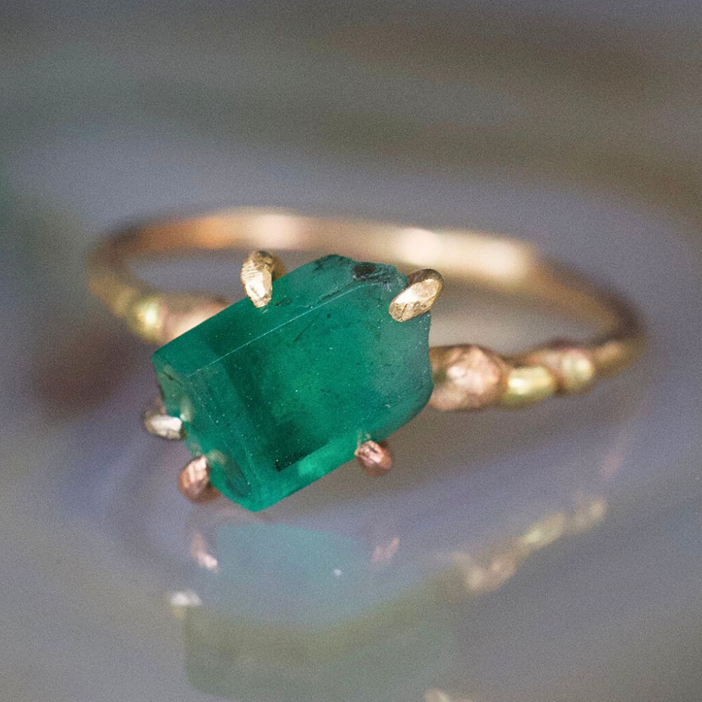 Brazilian Exceptional.Emerald Small Stone Ring on a Yellow Gold Band