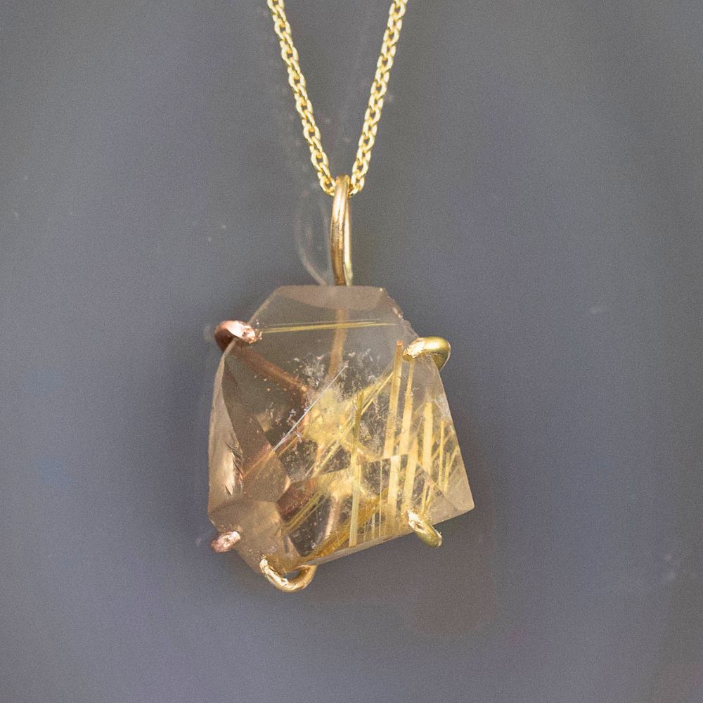 Rutilated Quartz Medium Stone Pendant with a Yellow Gold Cable Chain