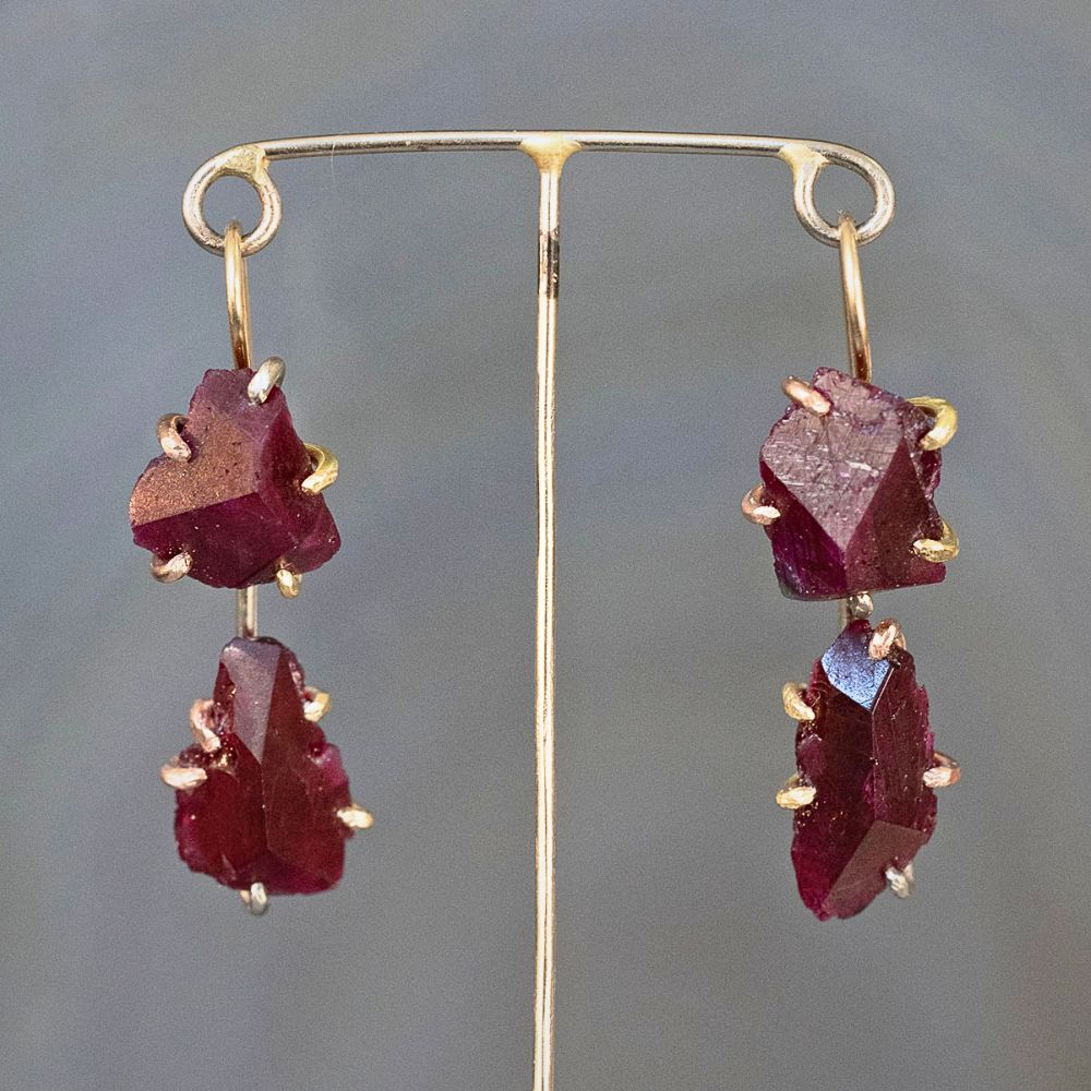 Ruby Day to NIght Earring Set