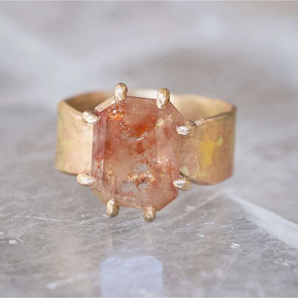 Peach 3.48 ct Table Cut Diamond on our 7MM Cigar Band