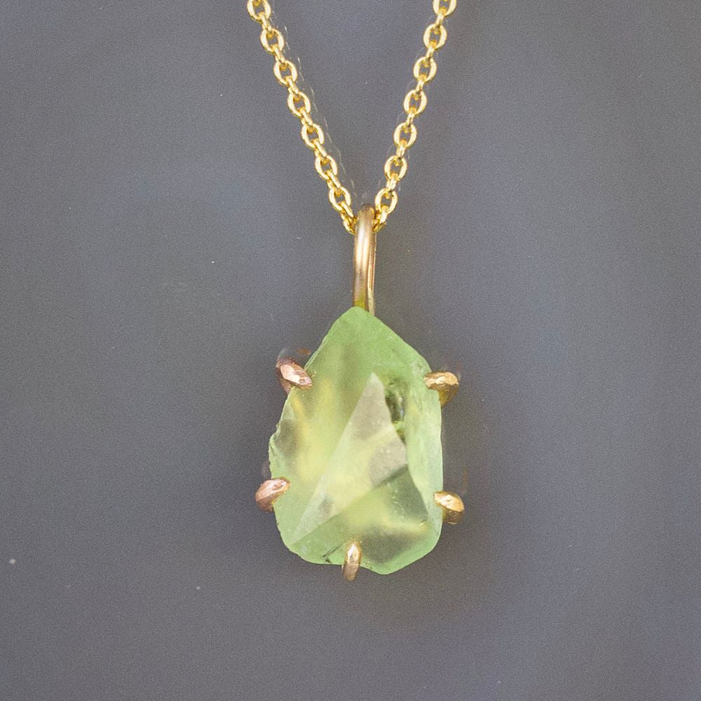 Peridot Small Stone Pendant with a Yellow Gold Cable Chain