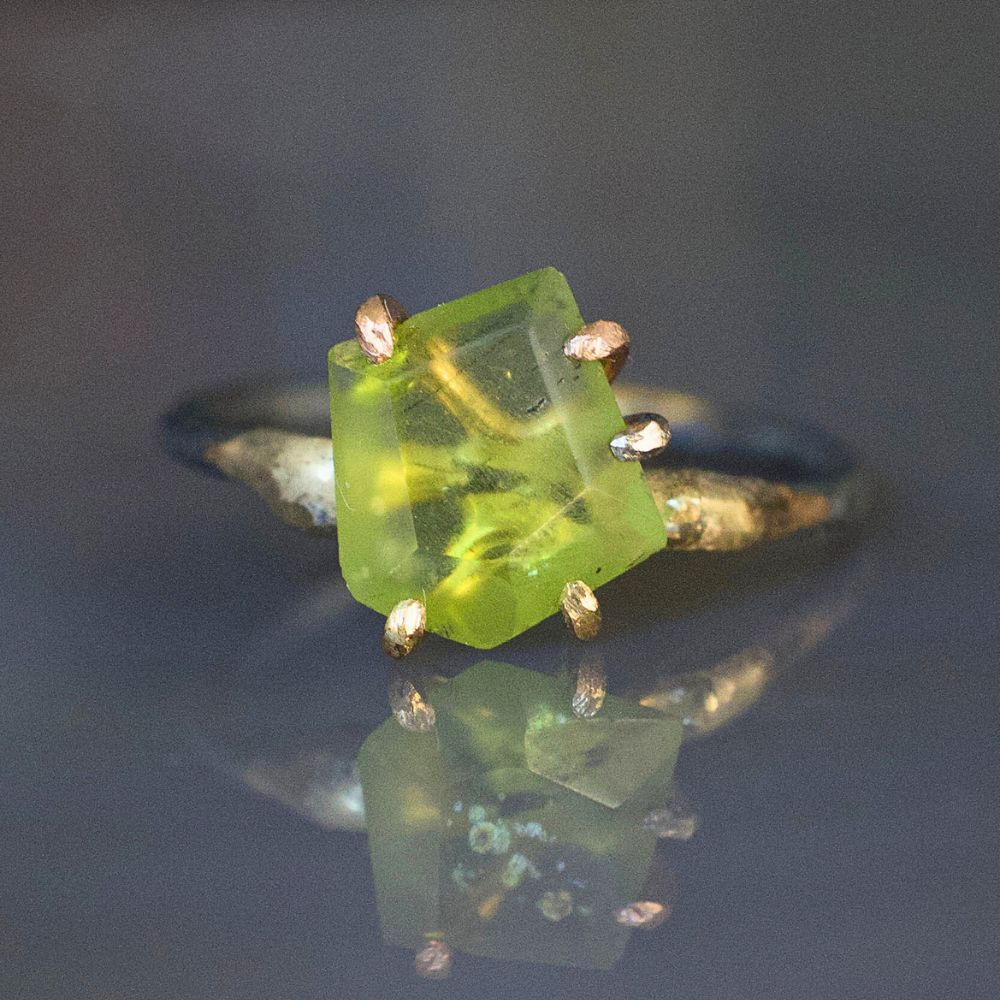 Peridot Small Stone Ring