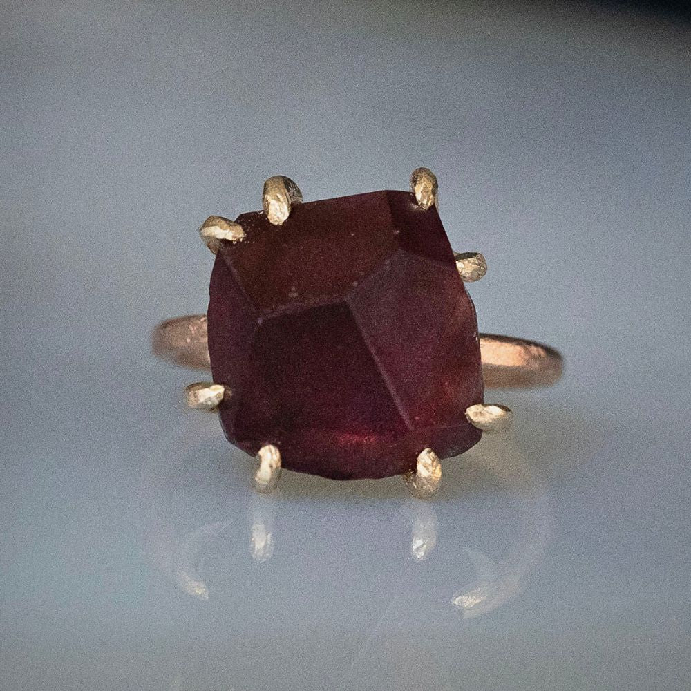 Garnet Medium Stone Ring on a 2MM Gold Skinny Seamed Band