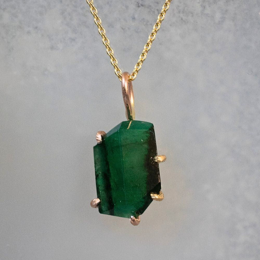 Brazilian Emerald Medium Stone Pendant with a Yellow Gold Cable Chain