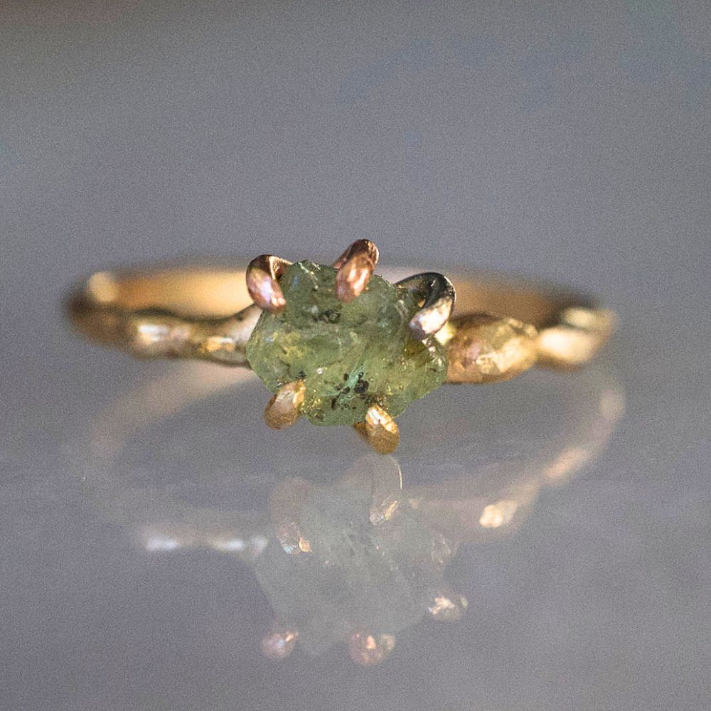 Alexandrite Small Stone Ring on a Yellow Gold Embedded Band