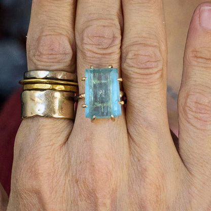 Exceptional Aquamarine Large Stone Ring