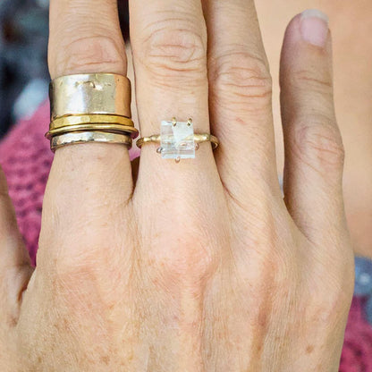 Aquamarine Small Stone Ring on a Yellow Gold Embedded Band