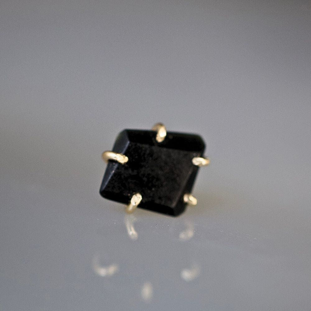 Wyoming Black Jade Small Stone Single Stud