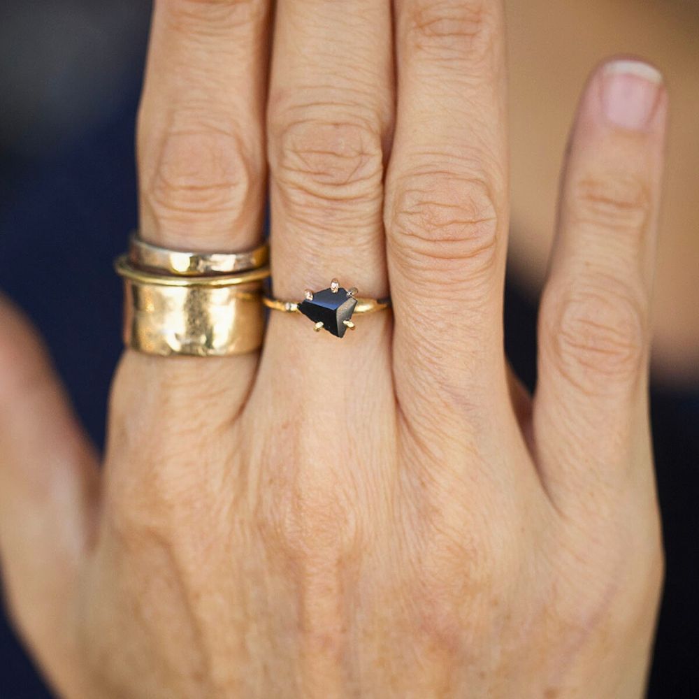 Wyoming Black Jade Small Stone Ring