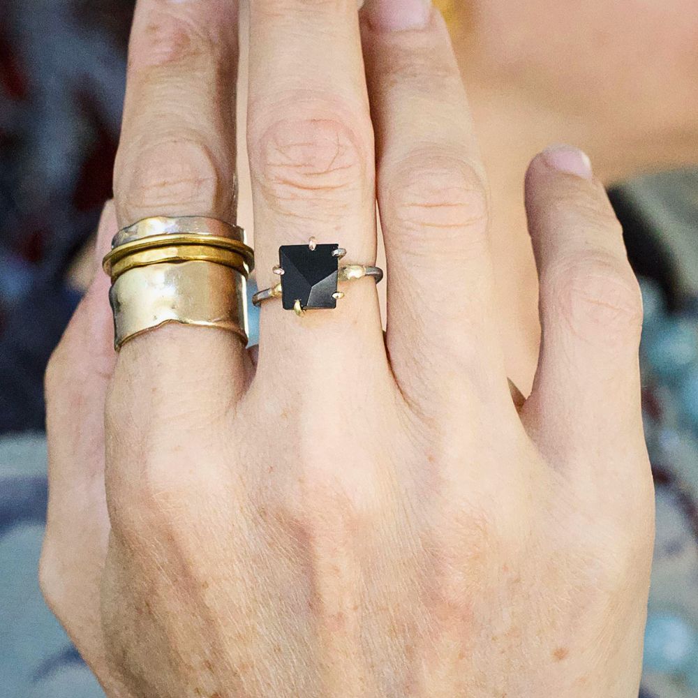 Wyoming Black Jade Medium Stone Ring on a Palladium and Gold Band