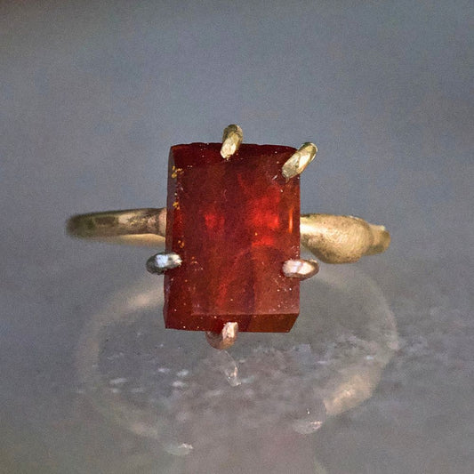 Carnelian Medium Stone Ring on a Yellow Gold Embedded Band