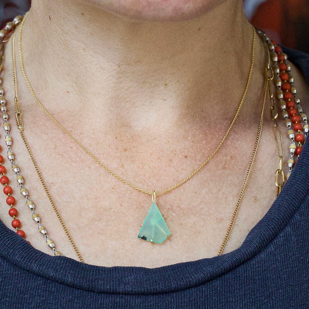 Chrysoprase Medium Stone Pendant with a Yellow Gold Cable Chain
