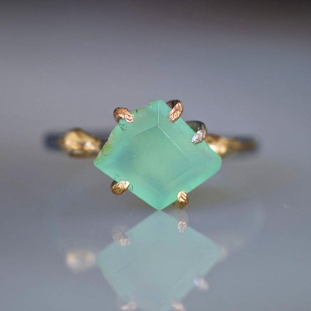 Chrysoprase Small Stone Ring