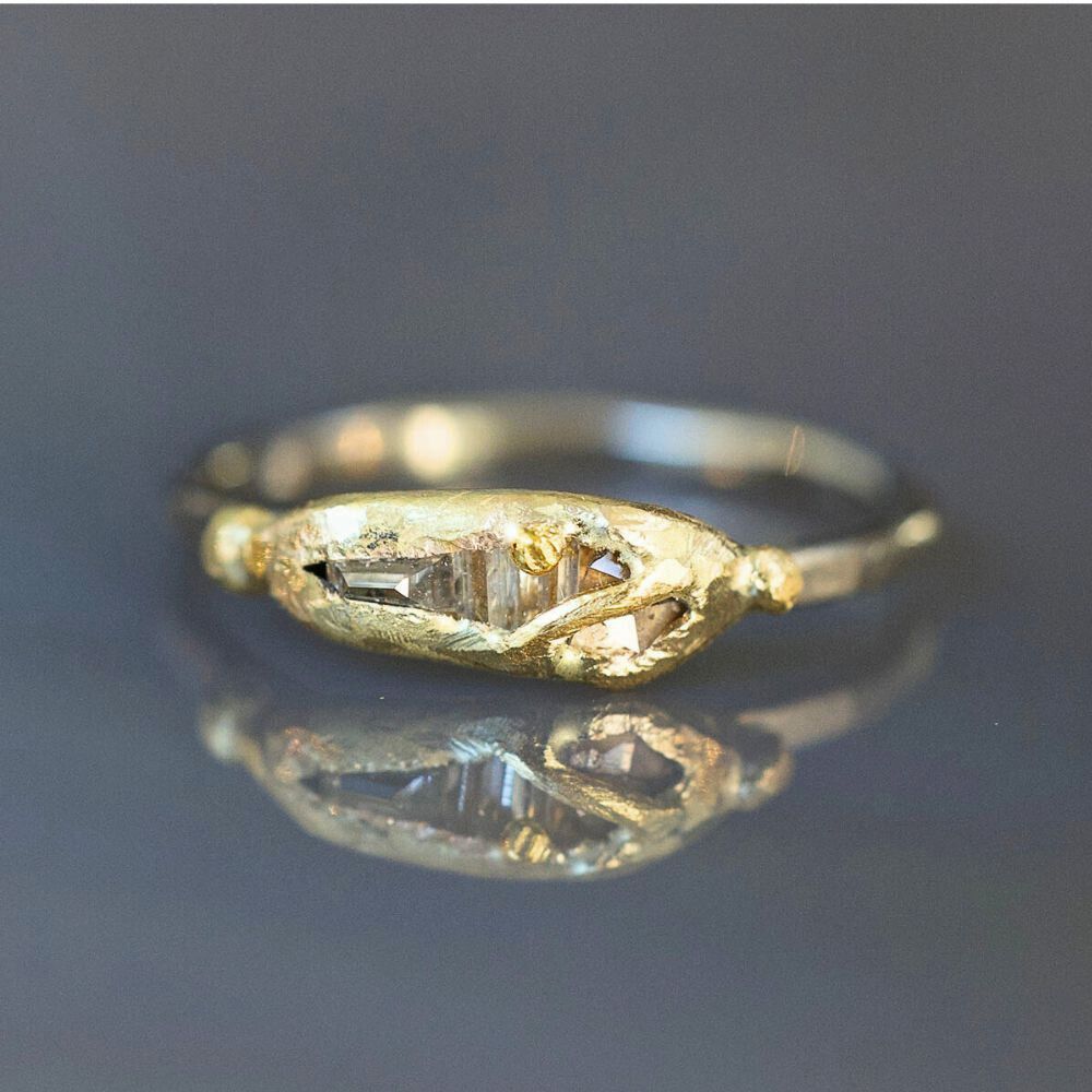 Kintsugi Mixed Diamond Band Mini on a Palladium Band