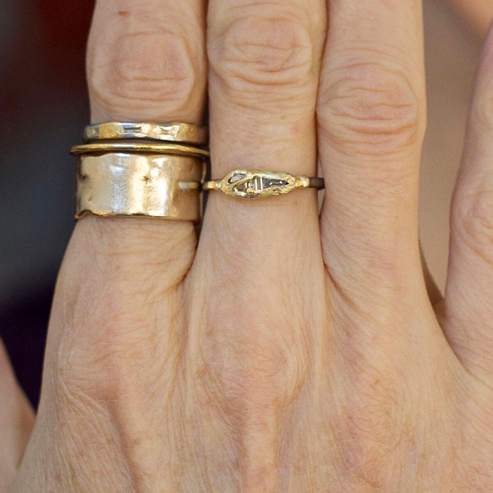 Kintsugi Mixed Diamond Band Mini on a Palladium Band