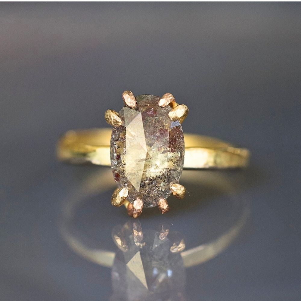 Salt and Pepper 1.9CT Rose Cut Diamond on our Gold Skinny Seamed Band