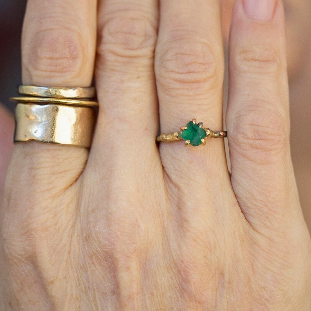 Brazilian Emerald Small Stone Ring