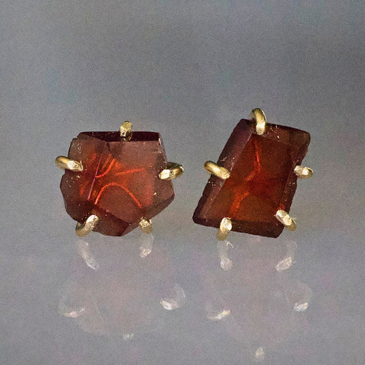 Garnet Small Stone Studs